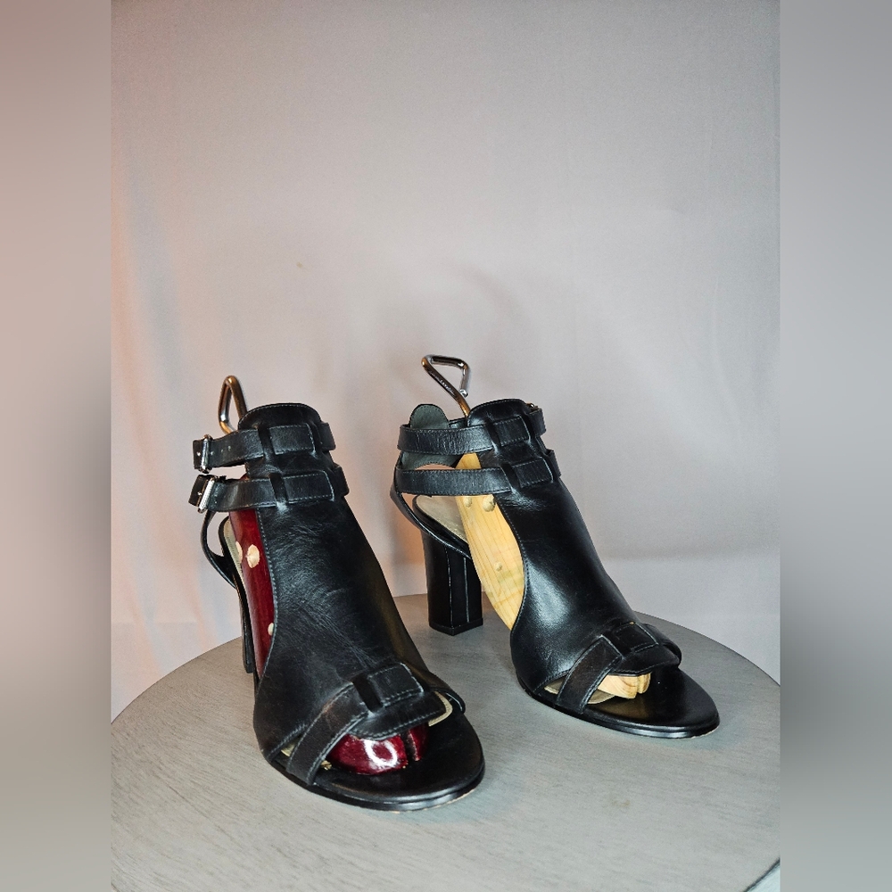Via Spiga Black Leather Buckle Block Heels - 8